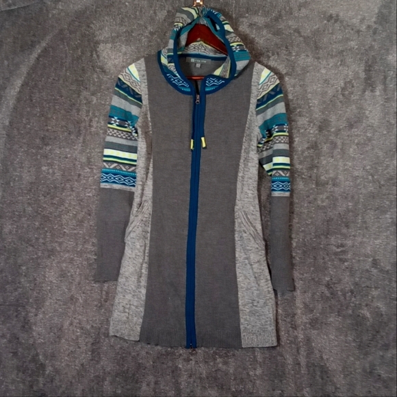 Title nine Dresses & Skirts - Title nine women's hooded full zip dress cardigan extra fine merino wool   Xs